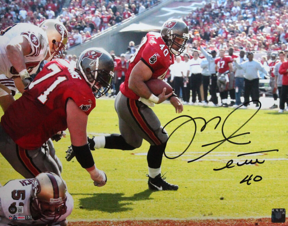 Mike Alstott Autographed Bucs Running Vs 49ers 16x20 HM Photo- Beckett W *Black