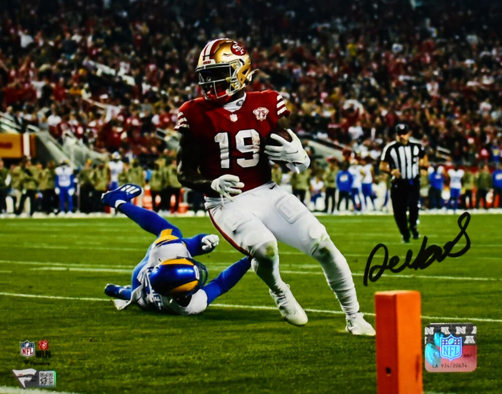 Deebo Samuel Autographed San Francisco 49ers 8x10 Running Photo- Fanatics *Black Image 1