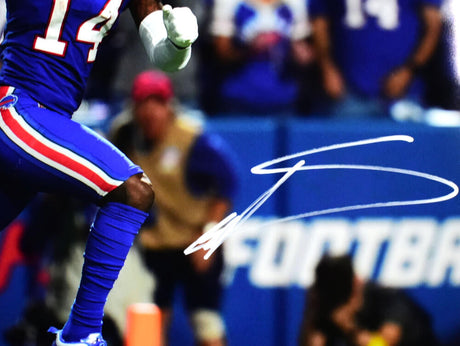 Stefon Diggs Autographed Buffalo Bills 16x20 Looking Up Photo-Beckett W Hologram *White Image 2