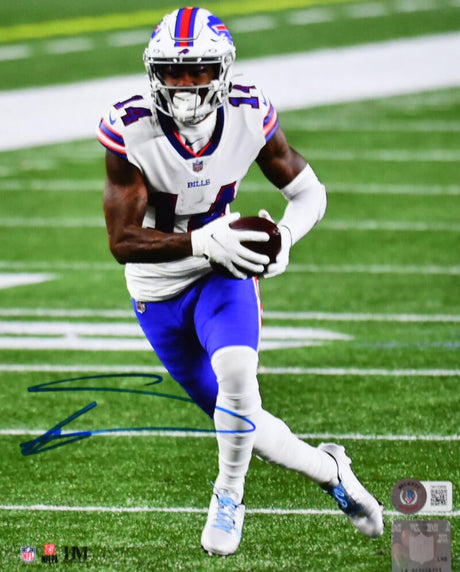 Stefon Diggs Autographed Buffalo Bills 8x10 Running Photo-Beckett W Hologram *Blue Image 1