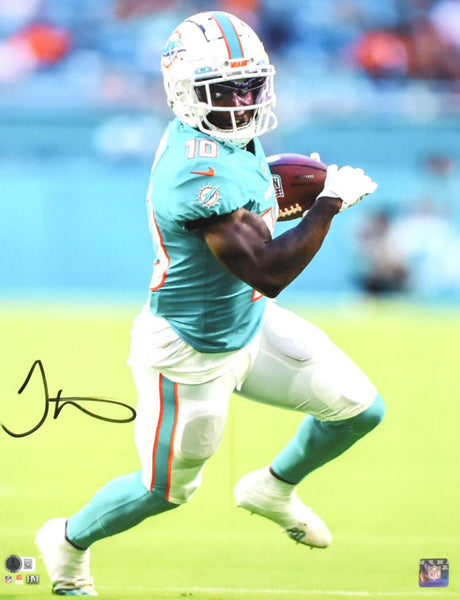 Tyreek Hill Autographed Miami Dolphins 16x20 Teal Jersey Photo- Beckett W Hologram *Black Image 1