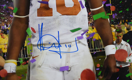 Vince Young Autographed Texas Longhorns 16x20 Confetti Photo - Beckett W Hologram *Blue Image 2