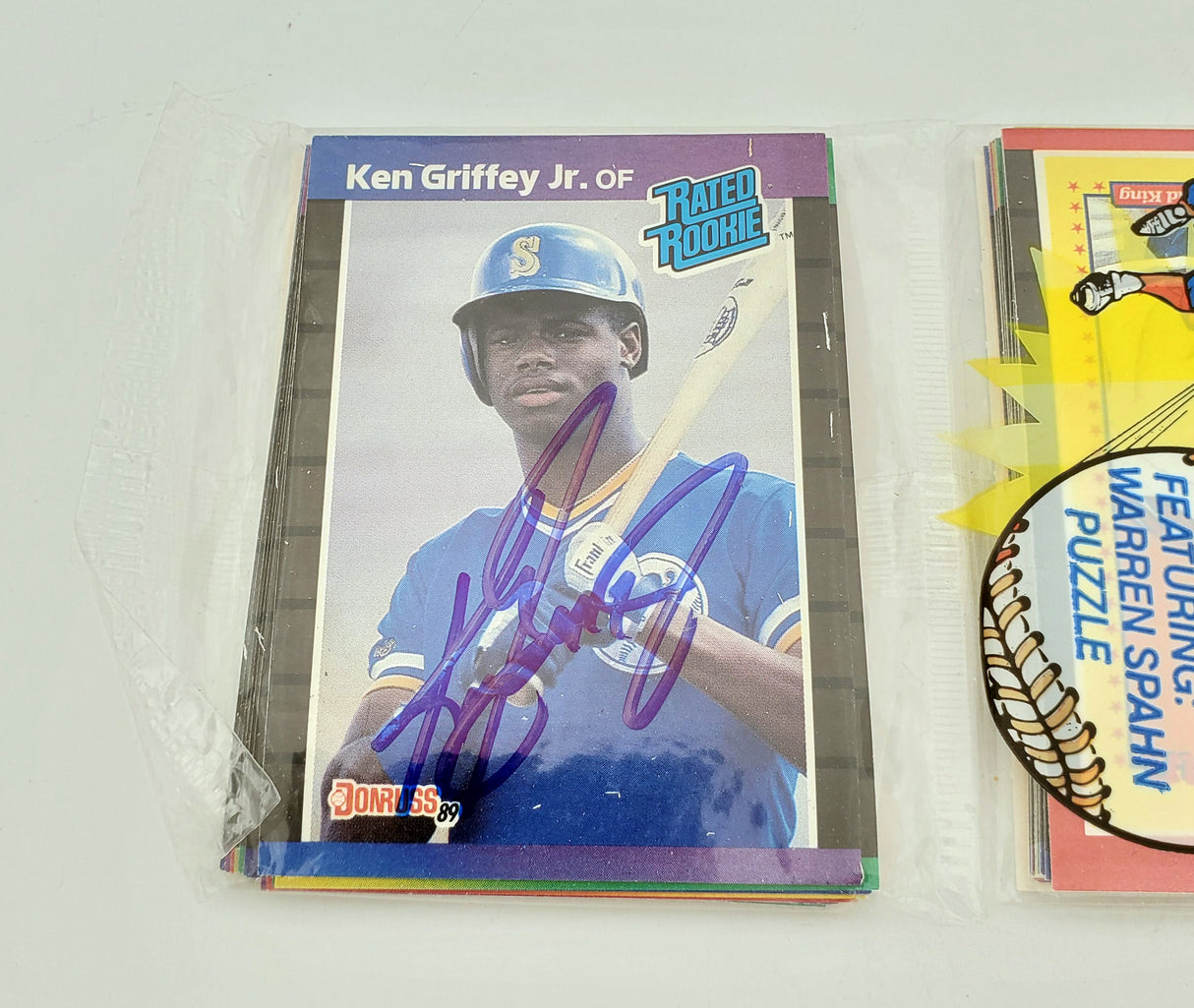 Ken Griffey Jr. Autographed Sealed 1989 Donruss Baseball Rack Pack Rookie Seattle Mariners Beckett BAS #BB79343