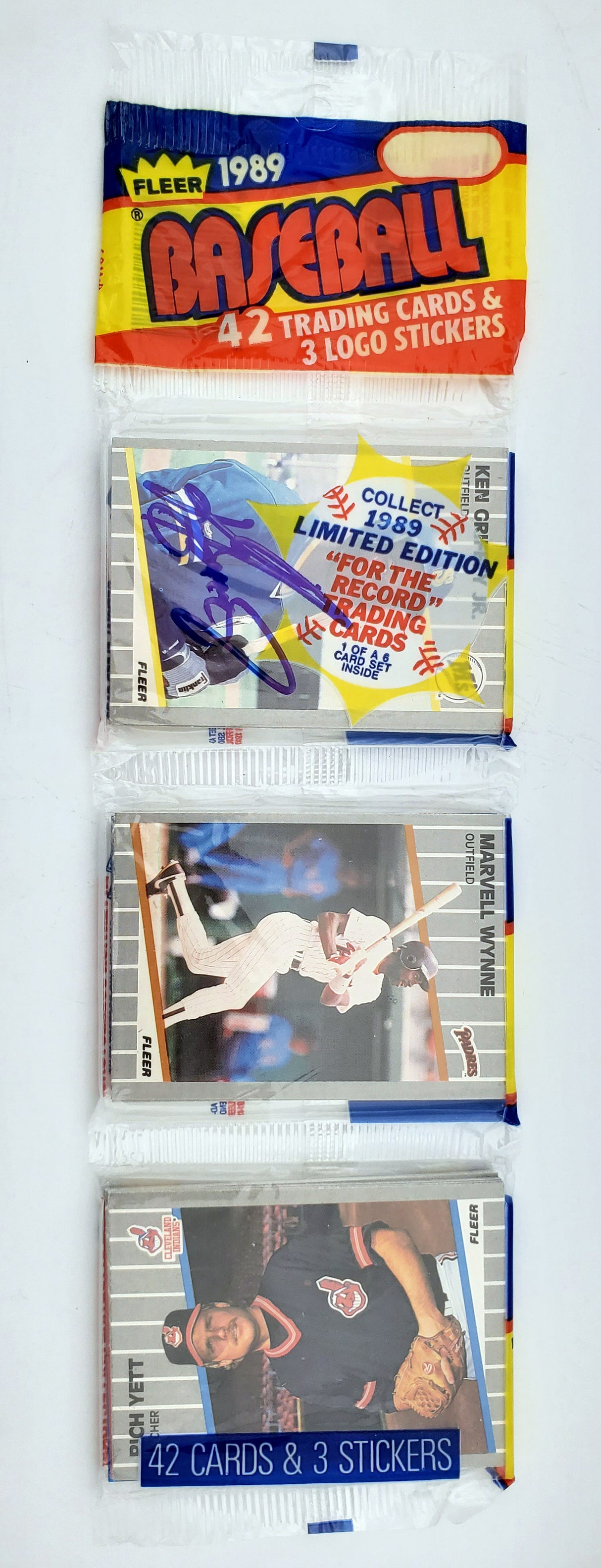 Ken Griffey Jr. Autographed Sealed 1989 Fleer Baseball Rack Pack Rookie Seattle Mariners Beckett BAS #BB79347