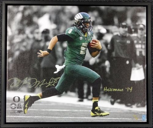 Marcus Mariota Autographed Framed 20x24 Canvas Photo Oregon Ducks "Heisman '14" #/8 MM Holo Stock #91863