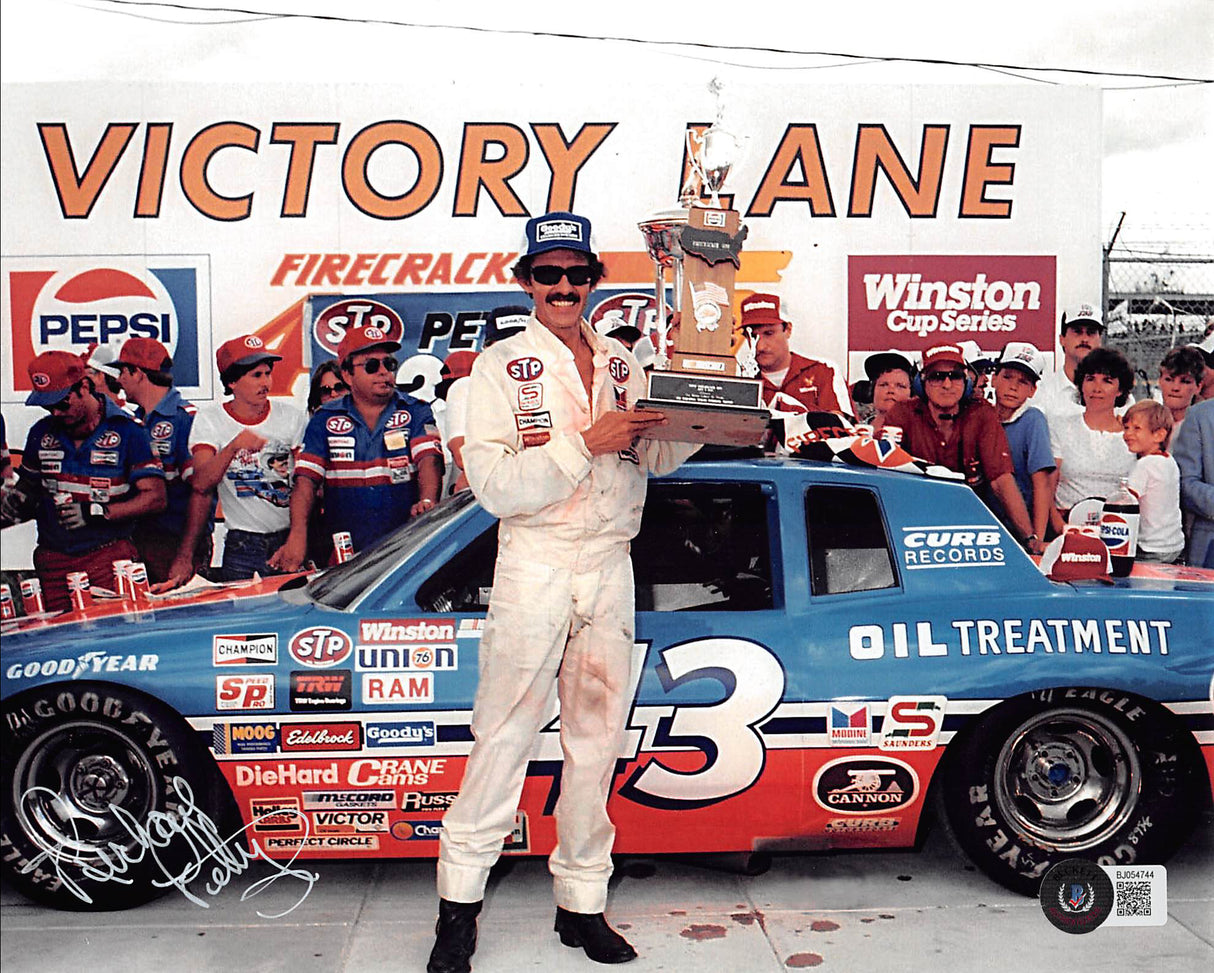 NASCAR Richard Petty Authentic Signed 8x10 Photo Autographed BAS #BJ054744