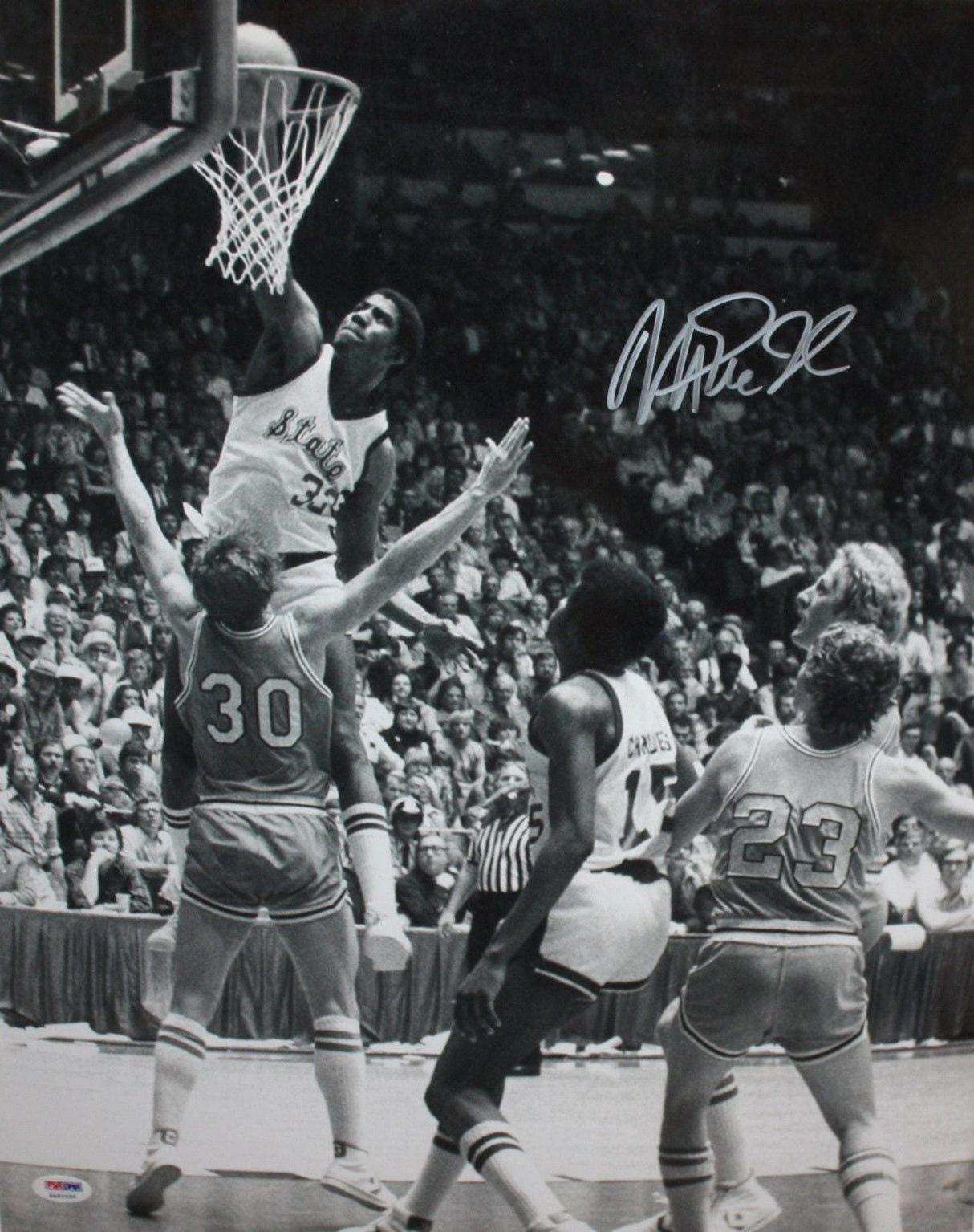 Magic Johnson Autographed 16x20 Michigan State B&W Photo- PSA/DNA Authenticated Image 1