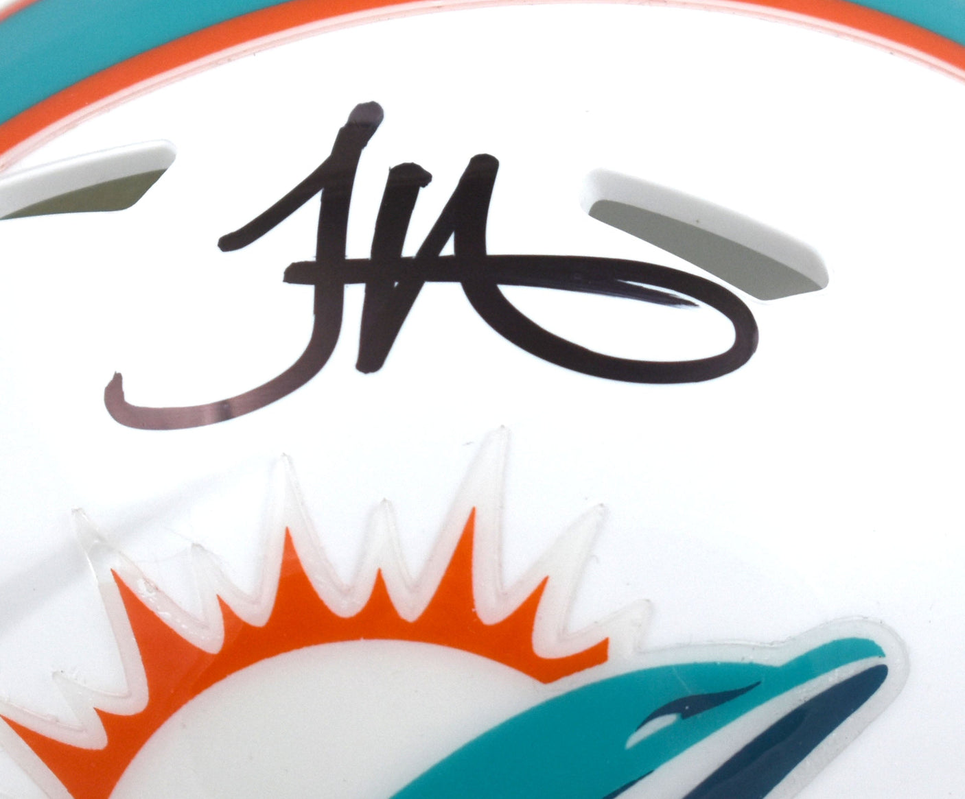 Tyreek Hill Autographed Miami Dolphins Speed Mini Helmet-Beckett W Hologram