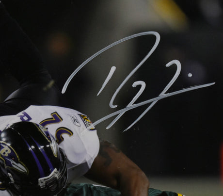 Ray Lewis Signed Ravens 8x10 Tackle Vs Packers Photo - Beckett W Hologram *White