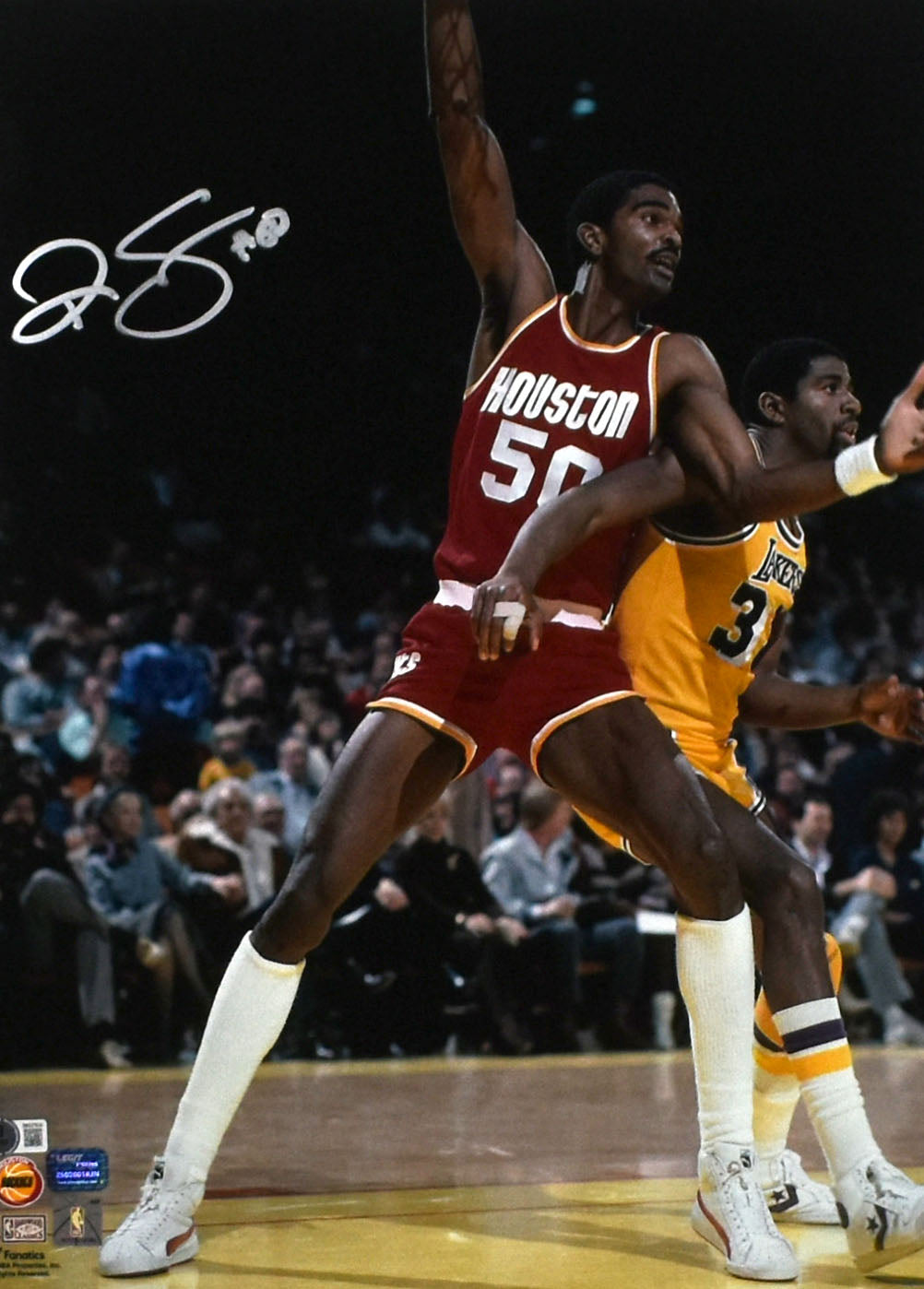 Ralph Sampson Autographed Rockets 16x20 Post Up Photo - Beckett W Holo *Silver