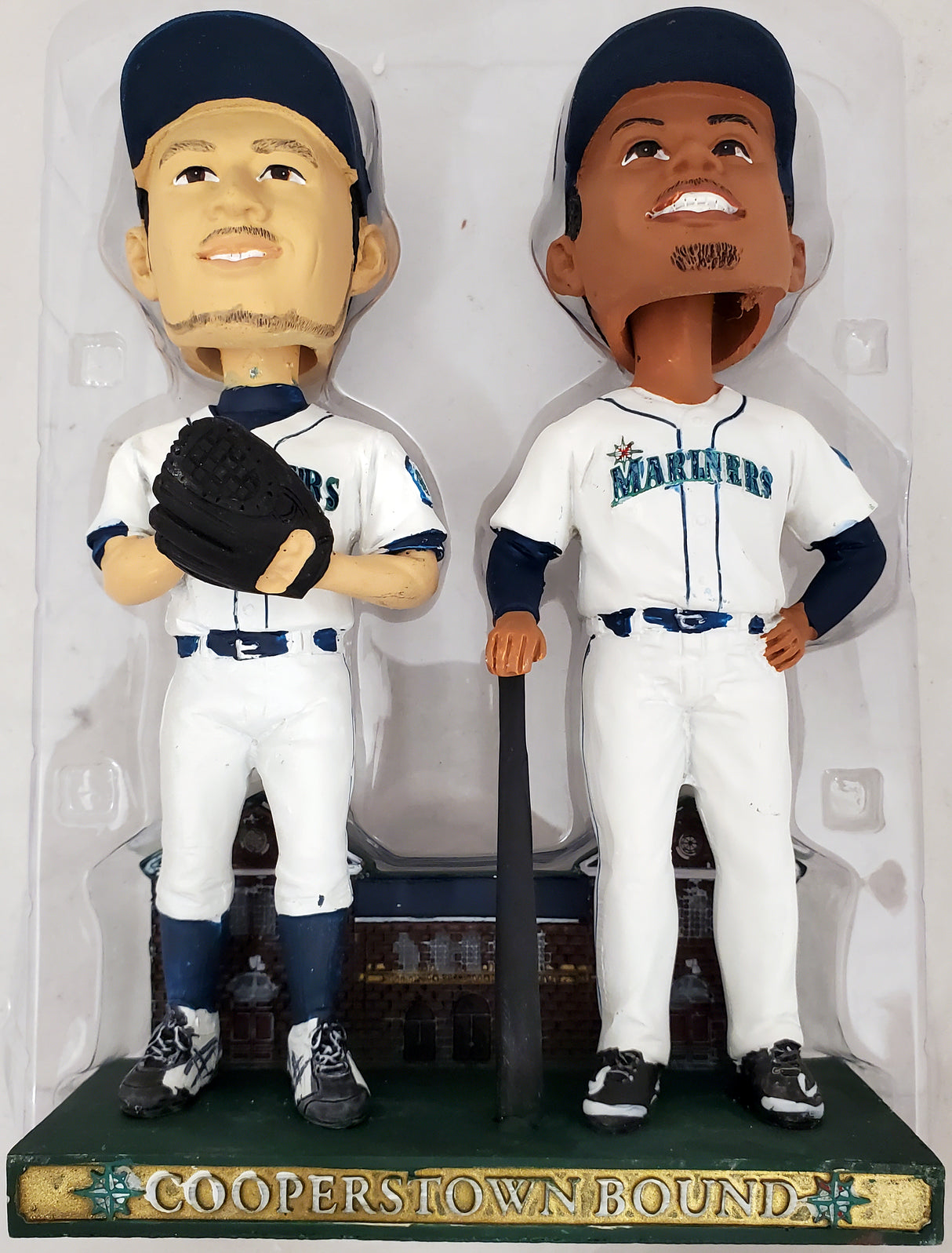 Ichiro Suzuki Autographed 2010 Cooperstown Bound With Ken Griffey Jr. Bobblehead Box Seattle Mariners IS Holo SKU #193664