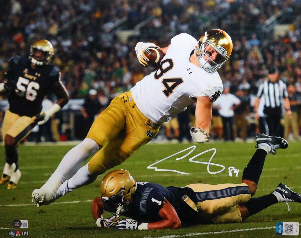 Cole Kmet Signed Notre Dame Catch Vs Navy 16x20 HM Photo- Beckett W *White