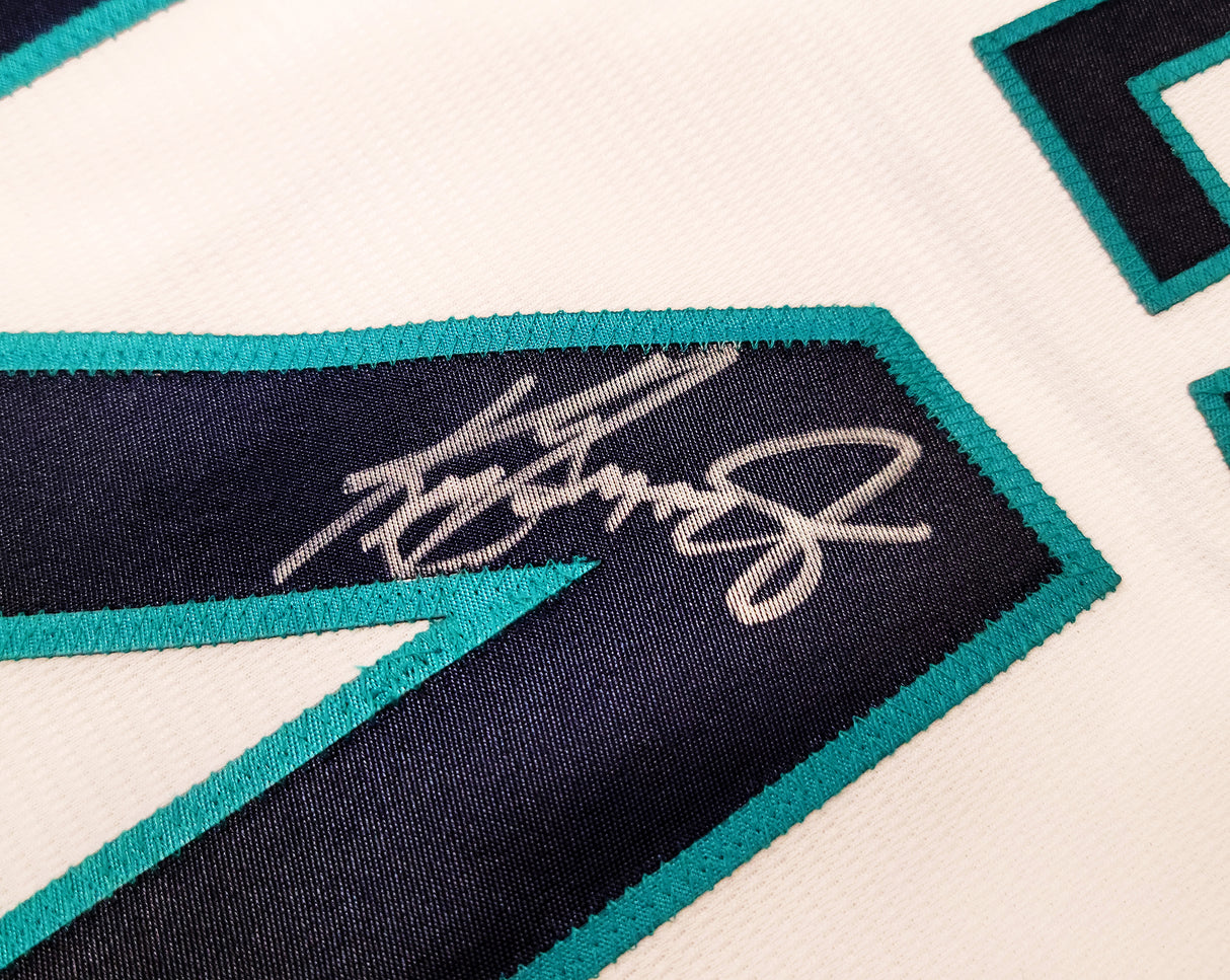 Seattle Mariners Ken Griffey Jr. Autographed White Nike Cooperstown Edition Jersey Retirement Patch Size L Beckett BAS QR Stock #206019