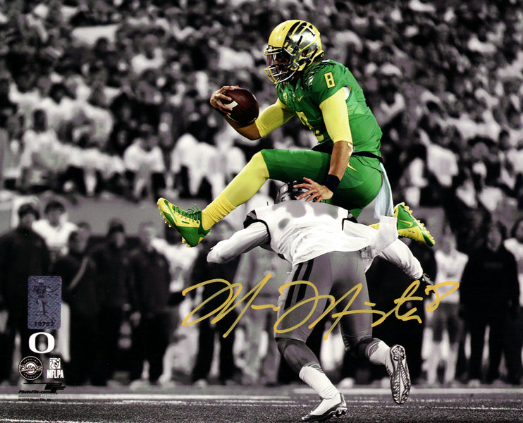 Marcus Mariota Autographed 8x10 Photo Oregon Ducks MM Holo Stock #89179