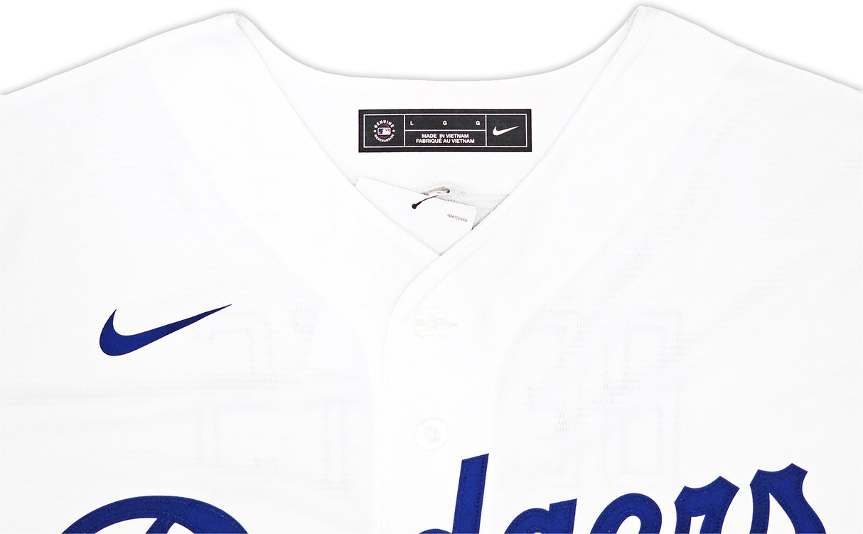 Los Angeles Dodgers Mookie Betts Autographed White Nike Jersey Size L Beckett BAS QR Stock #220614