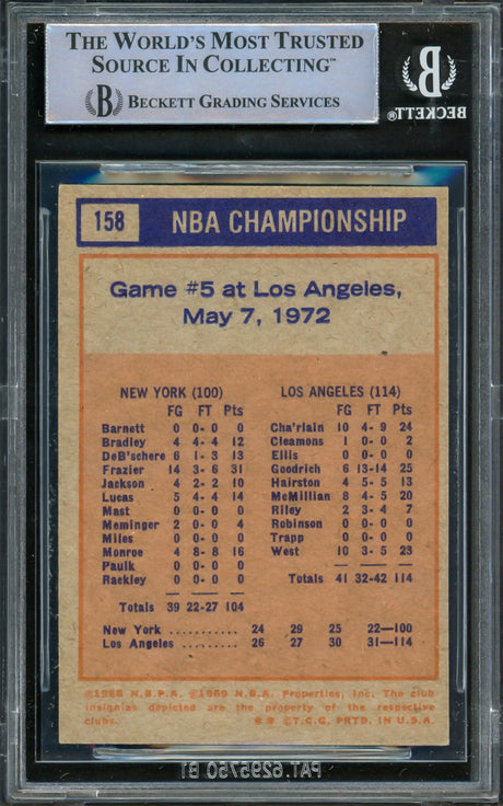 Jerry West Autographed 1972-73 Topps Card #158 Los Angeles Lakers Beckett BAS #16622448