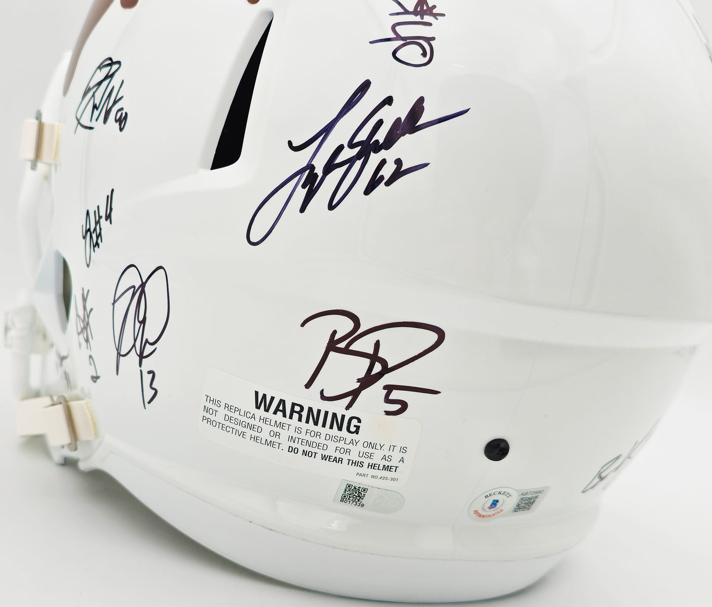 2005 CFB National Champions Texas Longhorns Autographed White Full Size Speed Replica Helmet With 24 Signatures Including Vince Young Beckett BAS QR Stock #234966