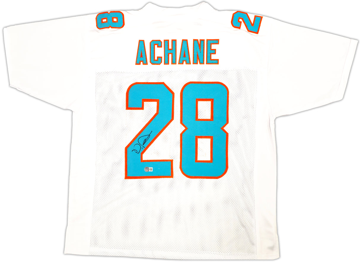 Miami Dolphins De'Von Achane Autographed White Jersey Beckett BAS Witness Stock #221540