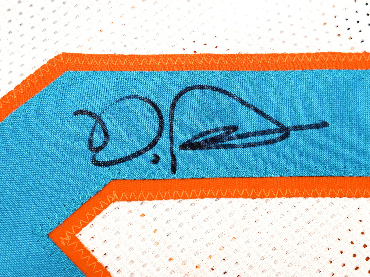 Miami Dolphins De'Von Achane Autographed White Jersey Beckett BAS Witness Stock #221540