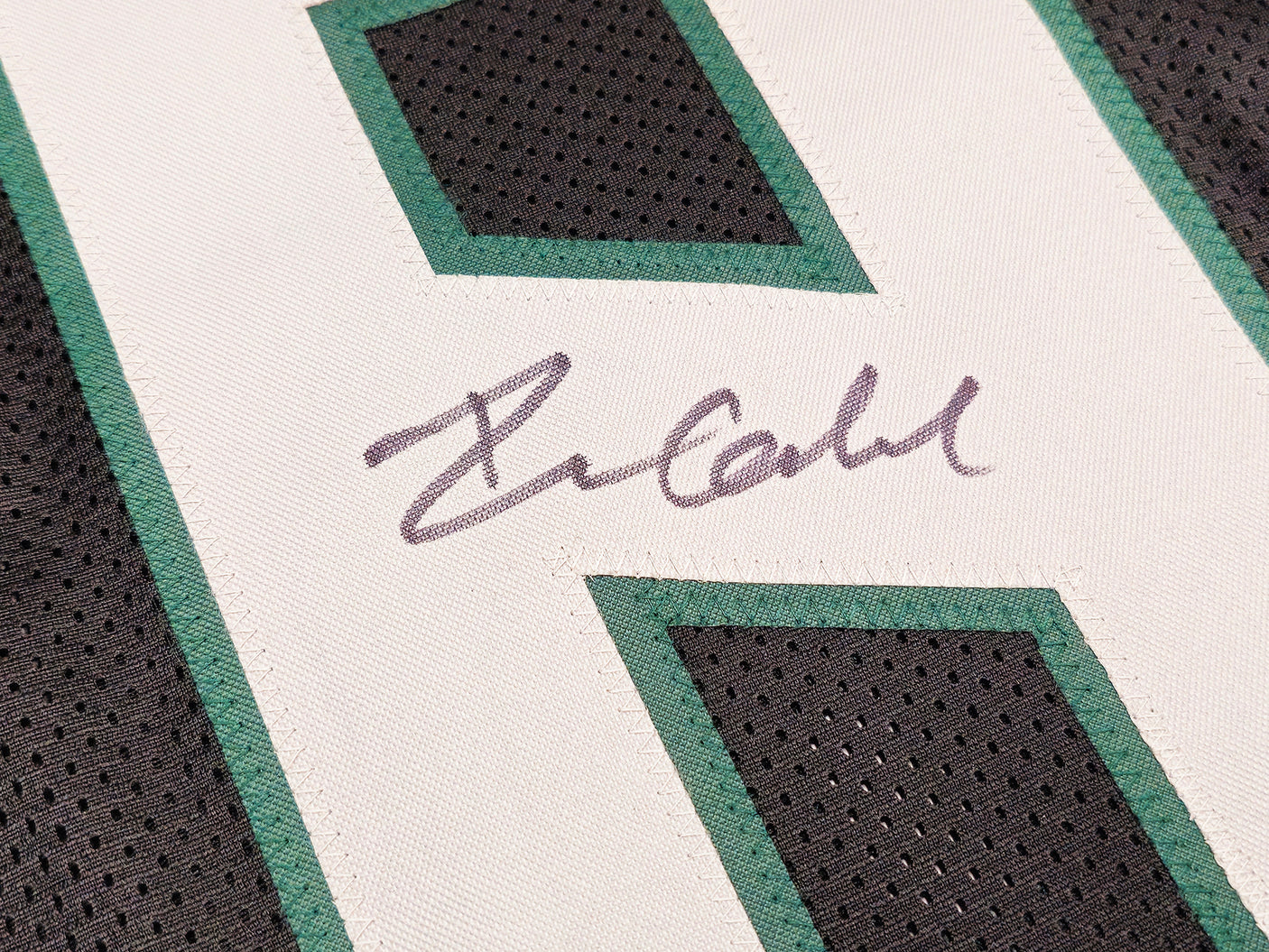 Oregon Ducks Dillon Gabriel Autographed Black Jersey Beckett BAS Witness Stock #235757