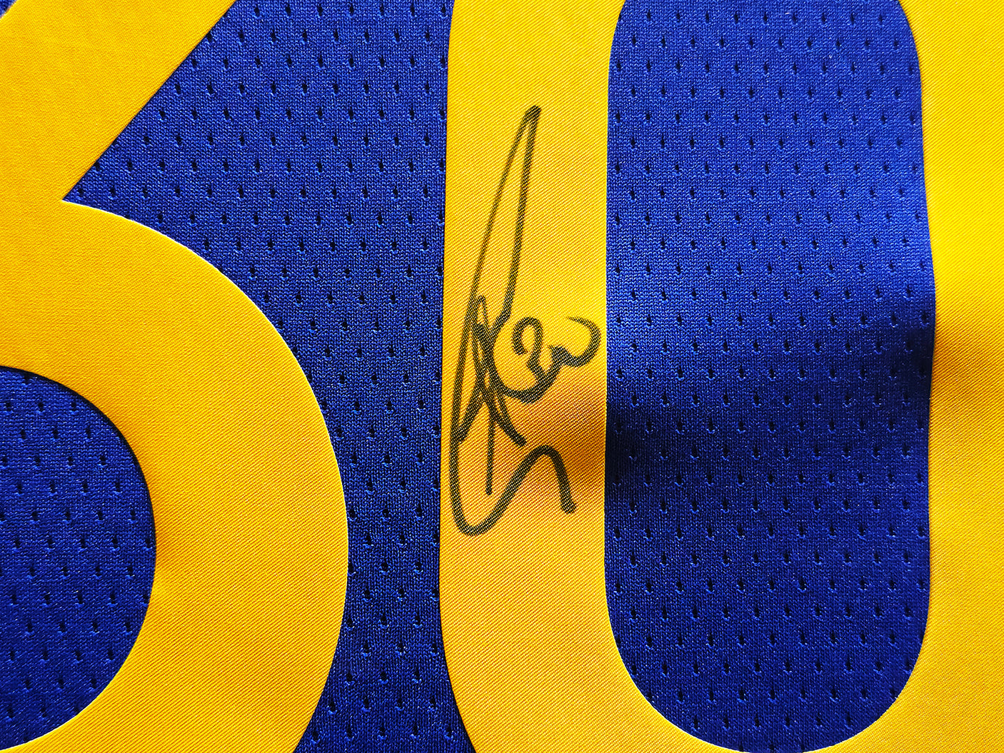 Golden State Warriors Stephen Curry Autographed Framed Blue Nike Jersey JSA #AP94015