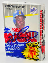 Ken Griffey Jr. Autographed 1989 Fleer Baseball Cello Rookie Card Pack Seattle Mariners Beckett BAS Witness #1W449365