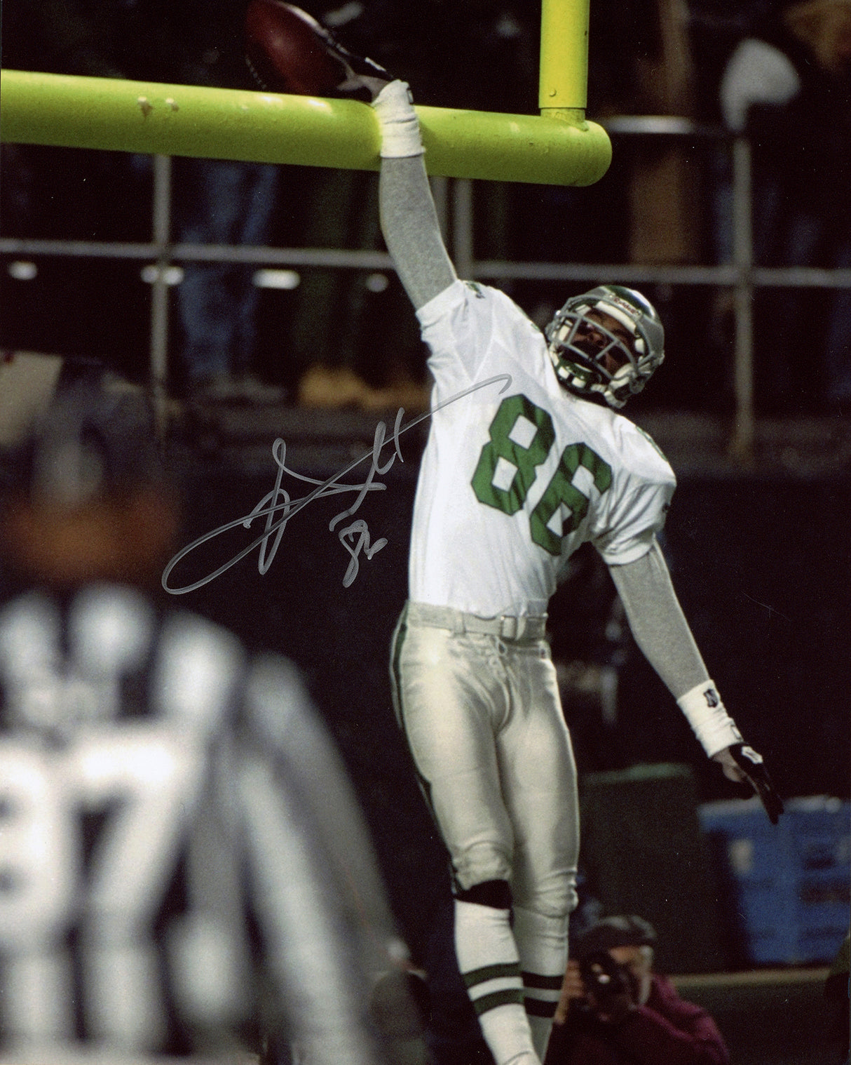 Fred Barnett Autographed 49 Count Lot of 8x10 Photos Philadelphia Eagles SKU #238278