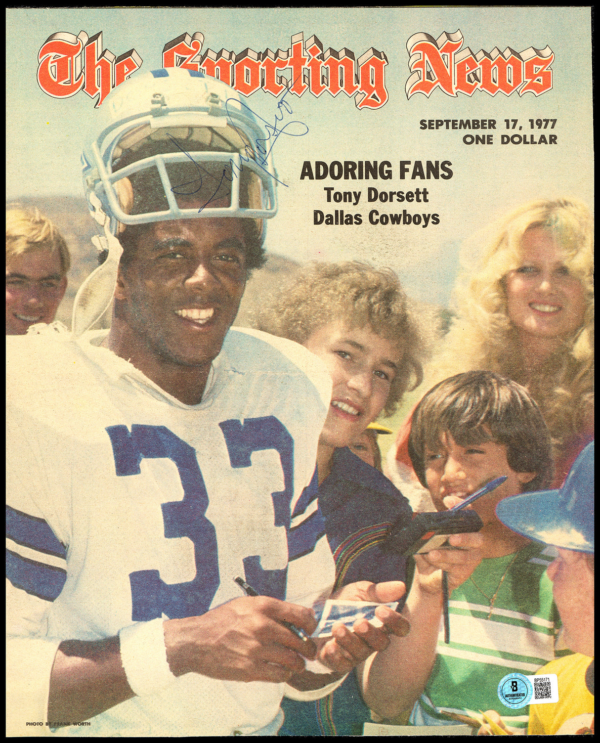 Tony Dorsett Autographed Sporting News Cover Dallas Cowboys Beckett BAS QR #BP55171