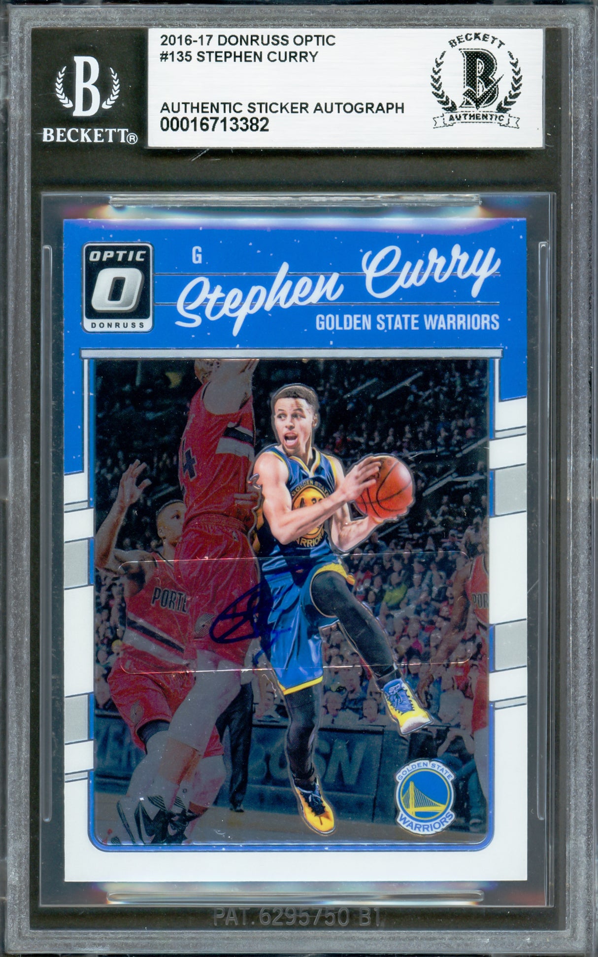 Stephen Curry Autographed 2016-17 Donruss Optic Card #135 Golden State Warriors Beckett BAS #16713382