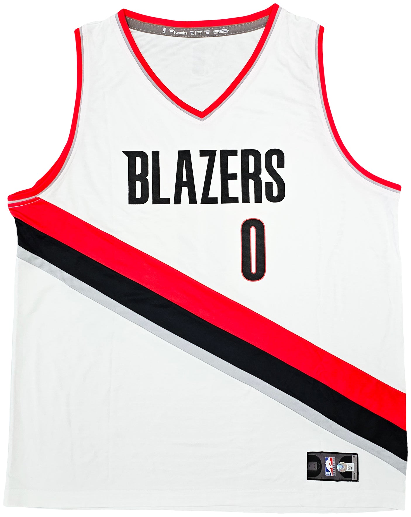 Portland Trailblazers Damian Lillard Autographed White Fanatics Jersey Size XL Beckett BAS QR Stock #214827