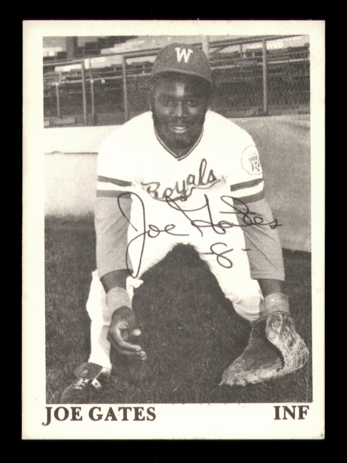 Joe Gates Autographed 1975 TCMA Rookie Card Waterloo Royals SKU #231537