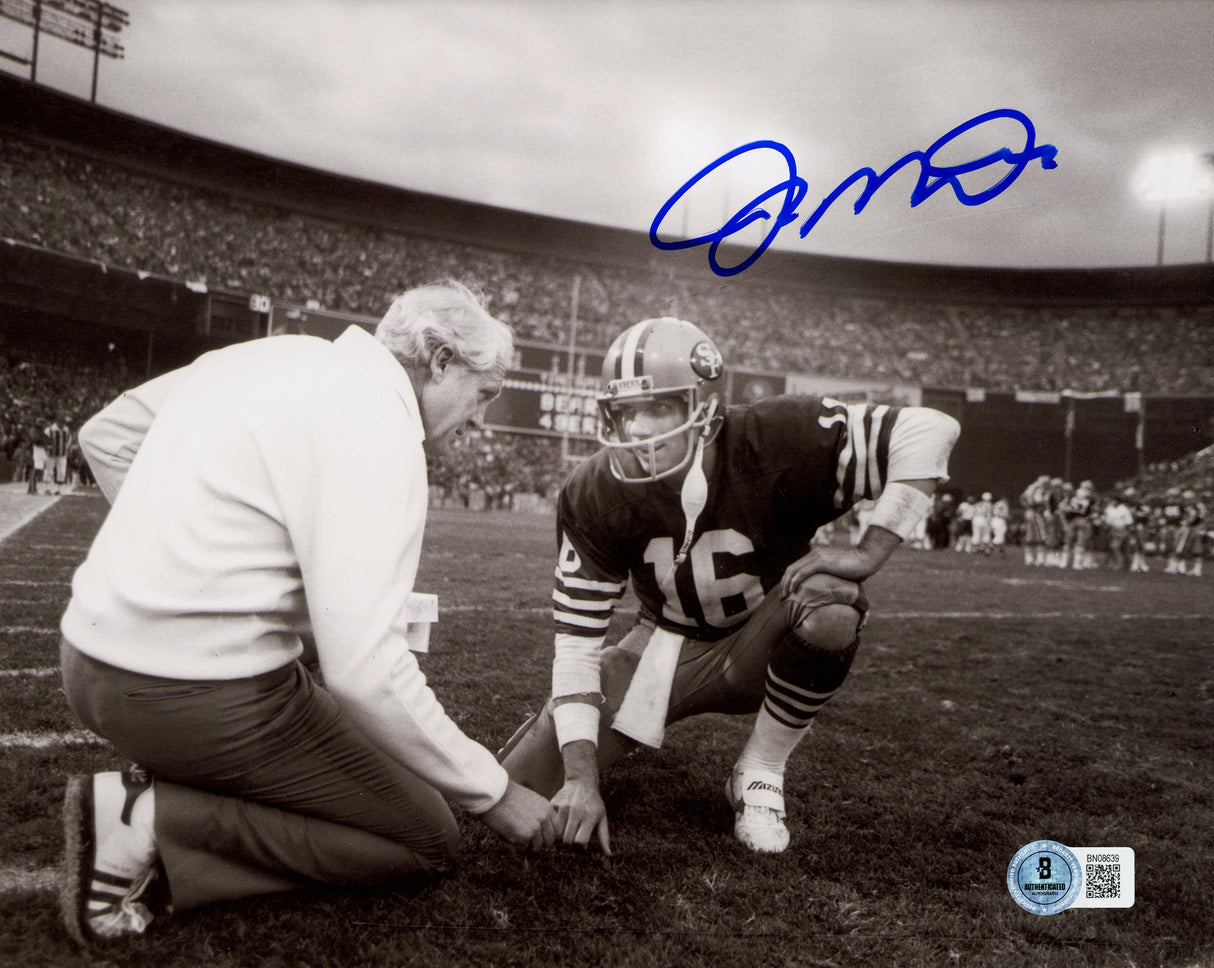 Joe Montana Autographed 8x10 Photo San Francisco 49ers Beckett BAS QR Stock #233733