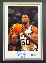 David Robinson Autographed Framed 5.5x8.5 Photo San Antonio Spurs Beckett BAS Stock #230207