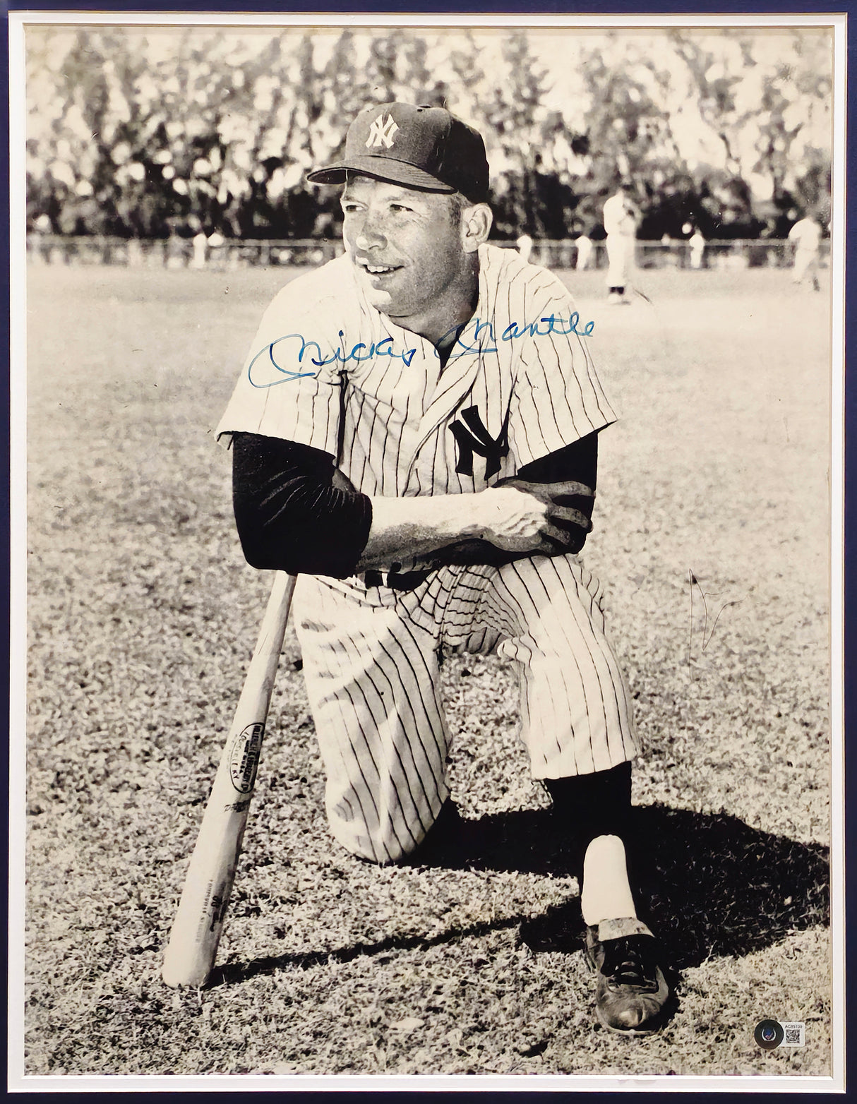 Mickey Mantle Autographed Framed 18x22 Photo New York Yankees Beckett BAS #AC85139