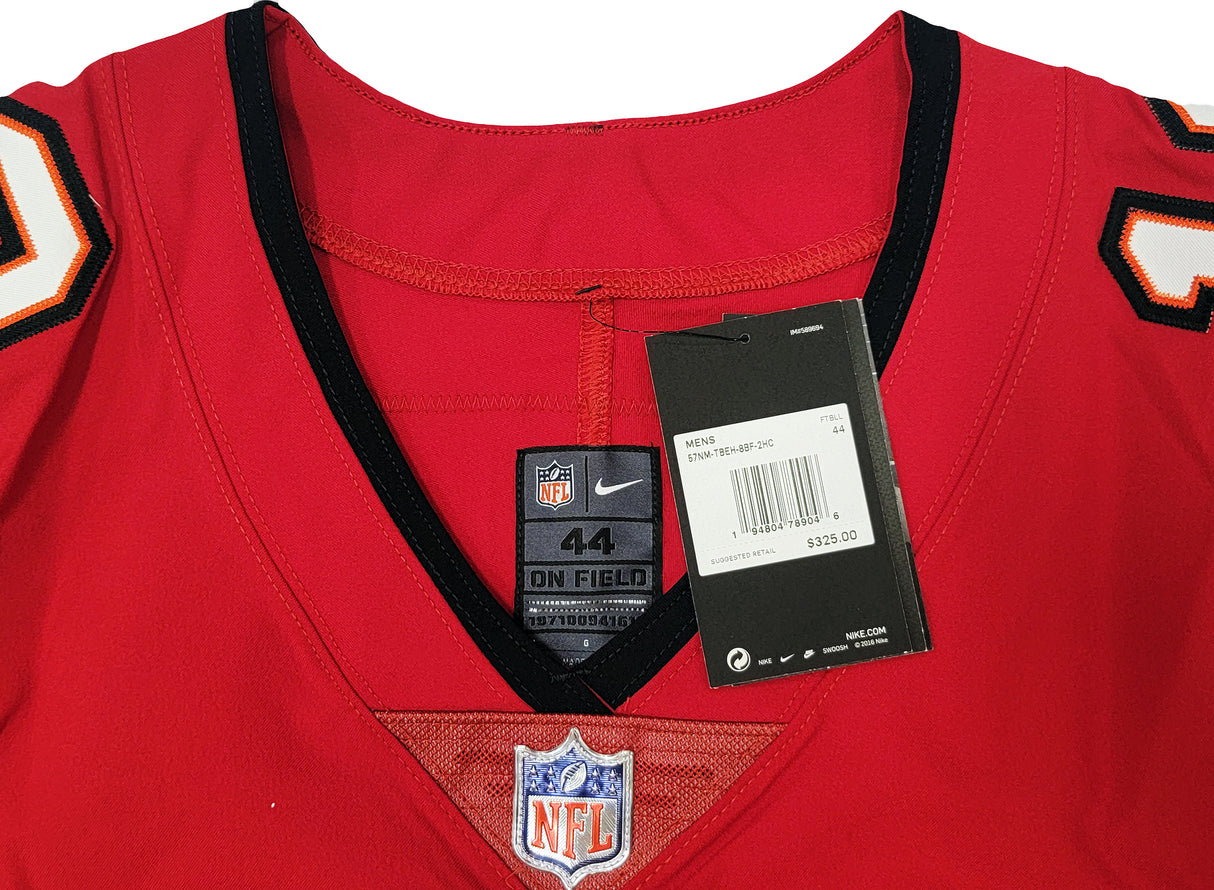 Tampa Bay Buccaneers Tom Brady Autographed Red Nike Elite Jersey Size 44 Fanatics Holo Stock #208712