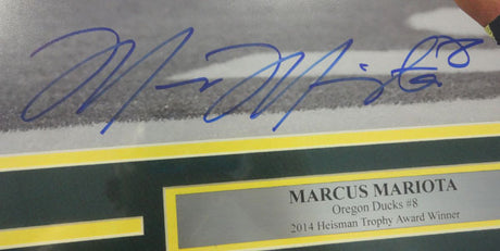 Marcus Mariota Autographed Framed 16x20 Photo Oregon Ducks MM Holo Stock #90717