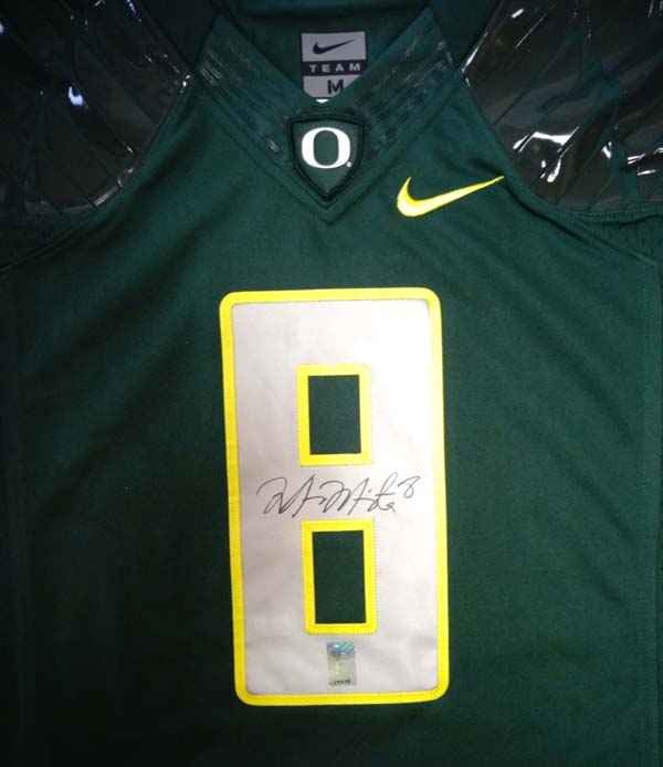 Oregon Ducks Marcus Mariota Autographed Green Nike Jersey Size M MM Holo Stock #89856