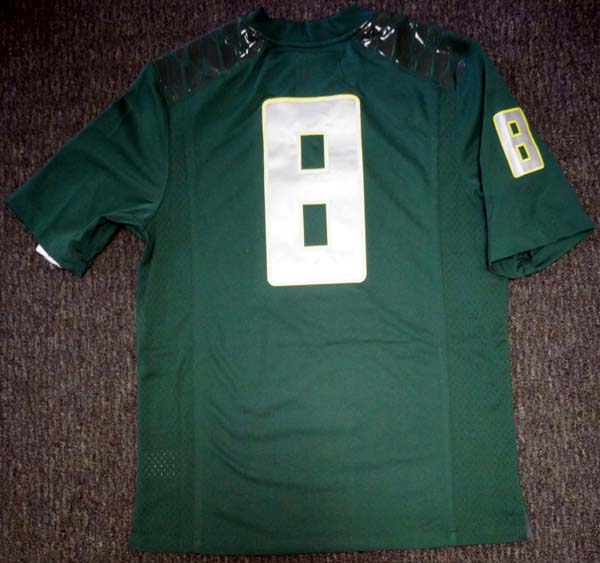 Oregon Ducks Marcus Mariota Autographed Green Nike Jersey Size M MM Holo Stock #89856