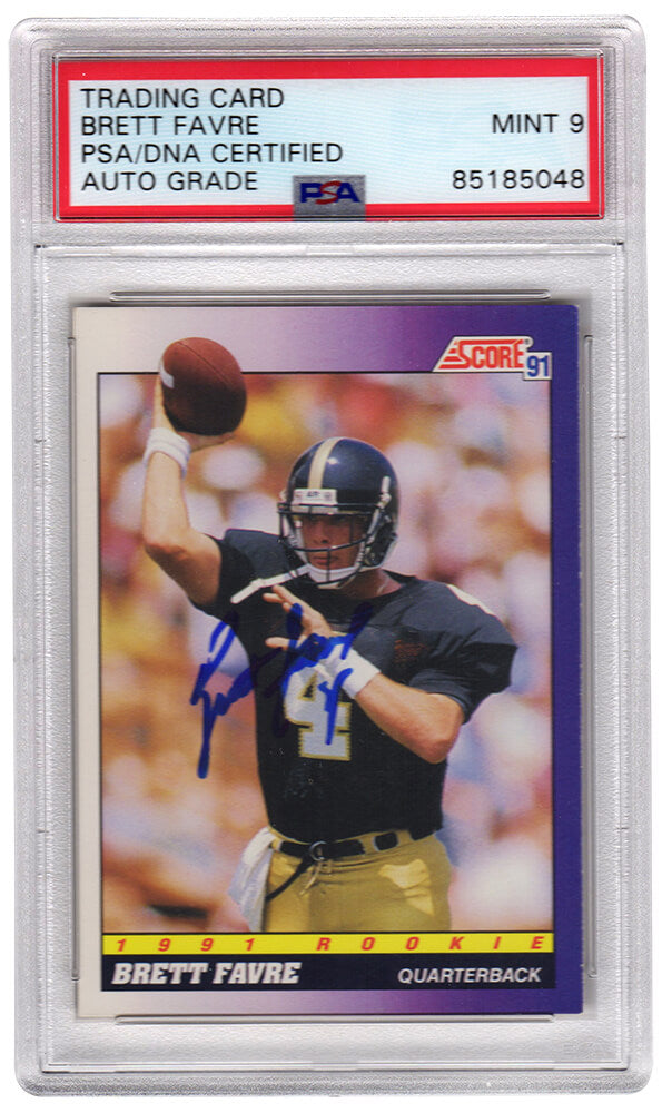 Brett Favre Signed 1991 Score Rookie Football Card #611 -(PSA Encapsulated / Auto Grade 9)