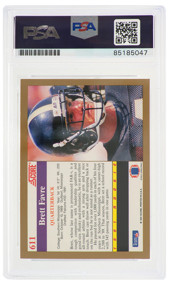 Brett Favre Signed 1991 Score Rookie Football Card #611 -(PSA Encapsulated / Auto Grade 8)