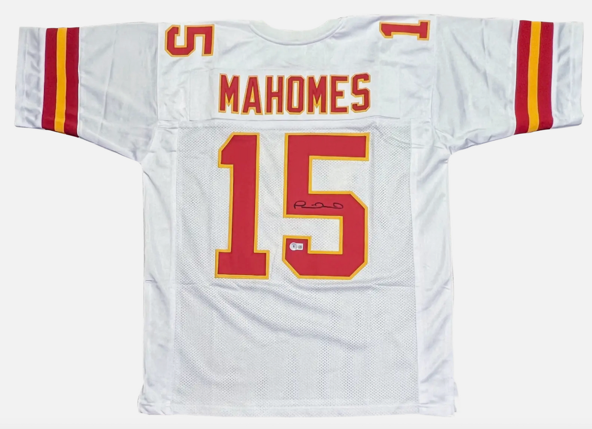 Kansas City Chiefs Patrick Mahomes Autographed White #15 Custom Jersey Beckett Witnessed