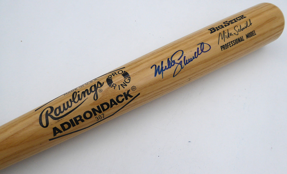 Mike Schmidt Autographed Rawlings Bat Philadelphia Phillies Beckett BAS QR #BQ64783