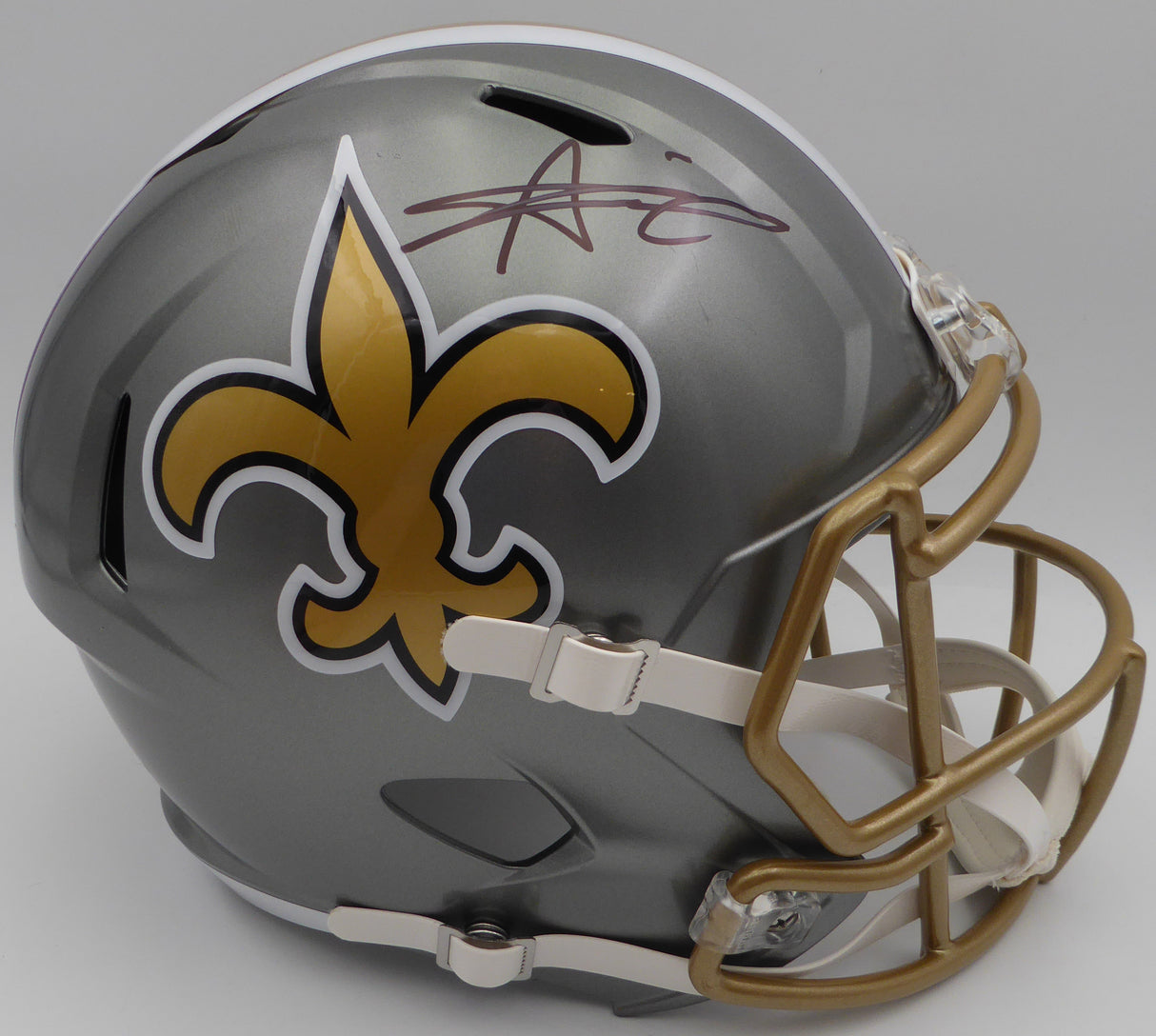 Alvin Kamara Autographed Flash Gold Full Size Replica Helmet New Orleans Saints Beckett BAS QR #1W403133