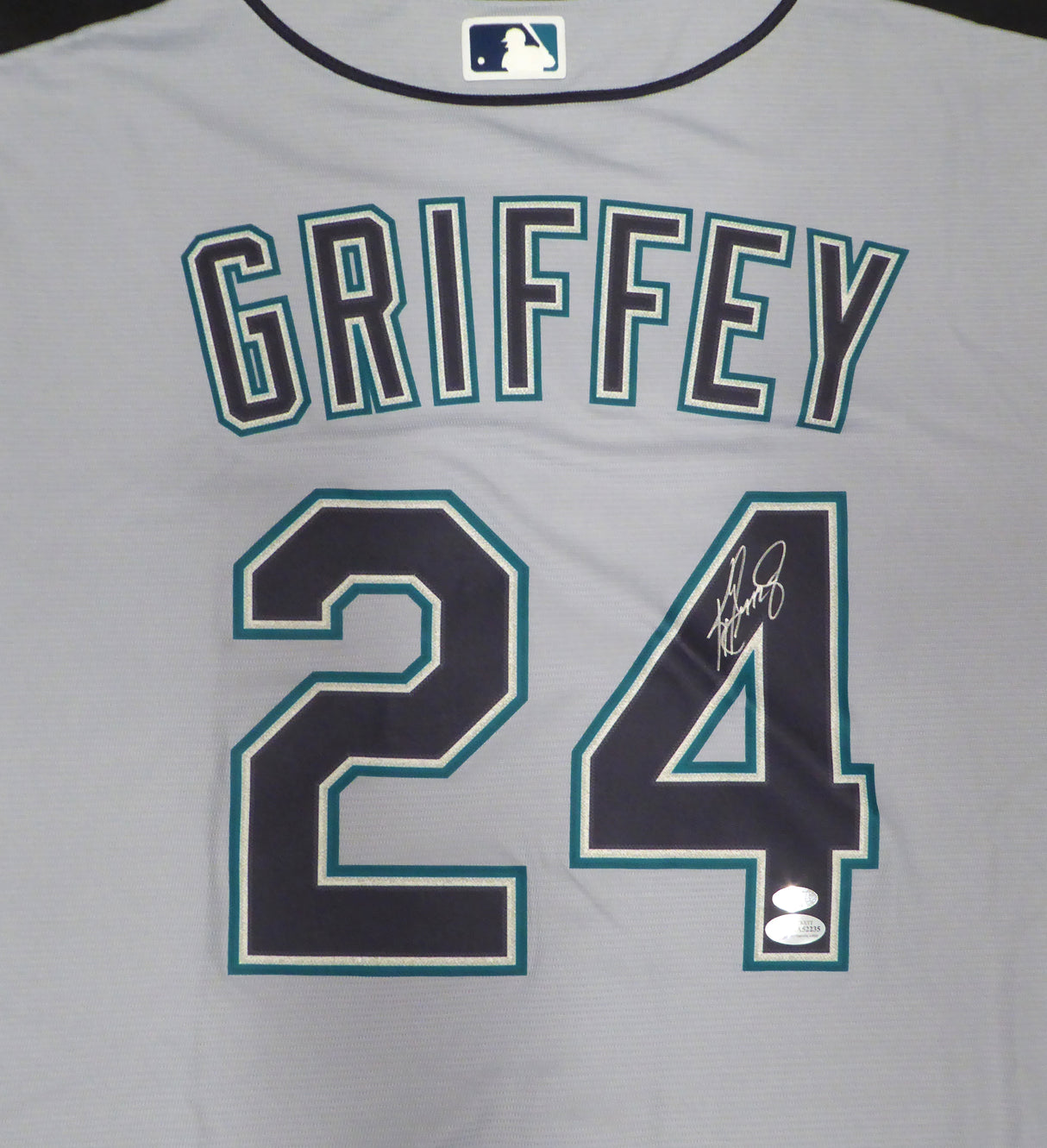 Seattle Mariners Ken Griffey Jr. Autographed Gray Nike Jersey Beckett BAS #AA52235