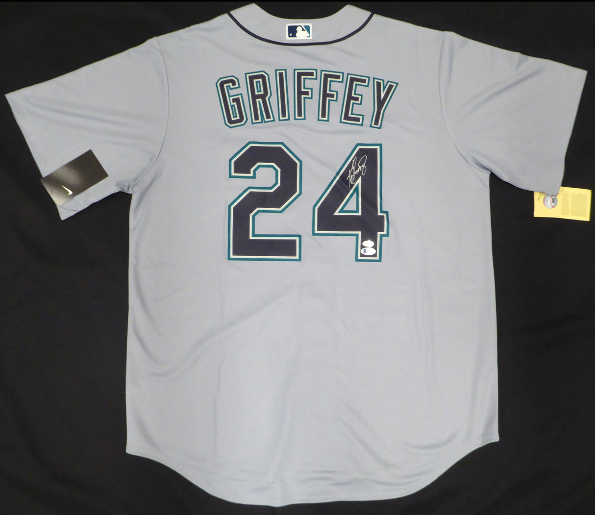 Seattle Mariners Ken Griffey Jr. Autographed Gray Nike Jersey Beckett BAS #AA52235