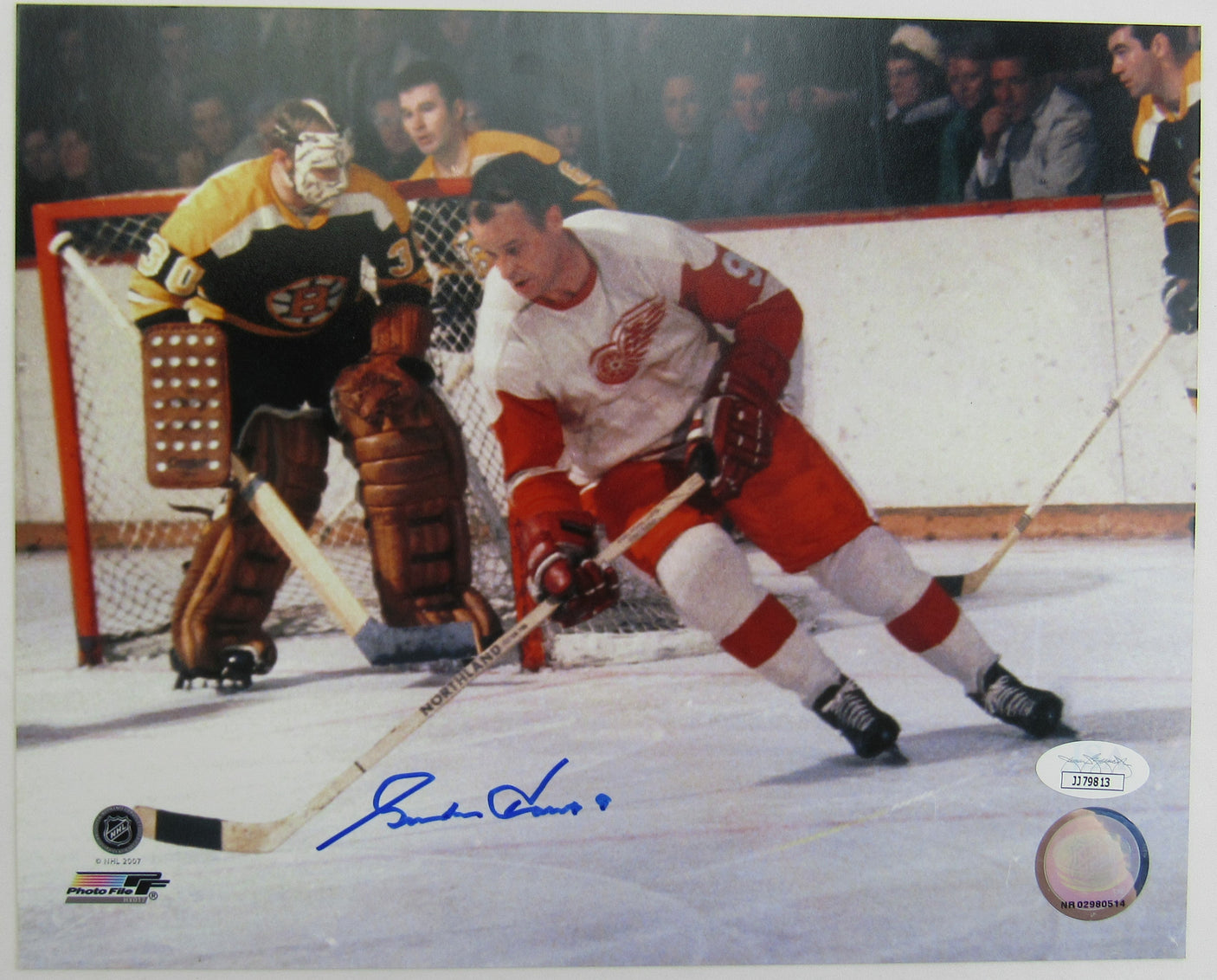 Gordie Howe Signed Auto Autograph 8x10 Photo JSA JJ79813