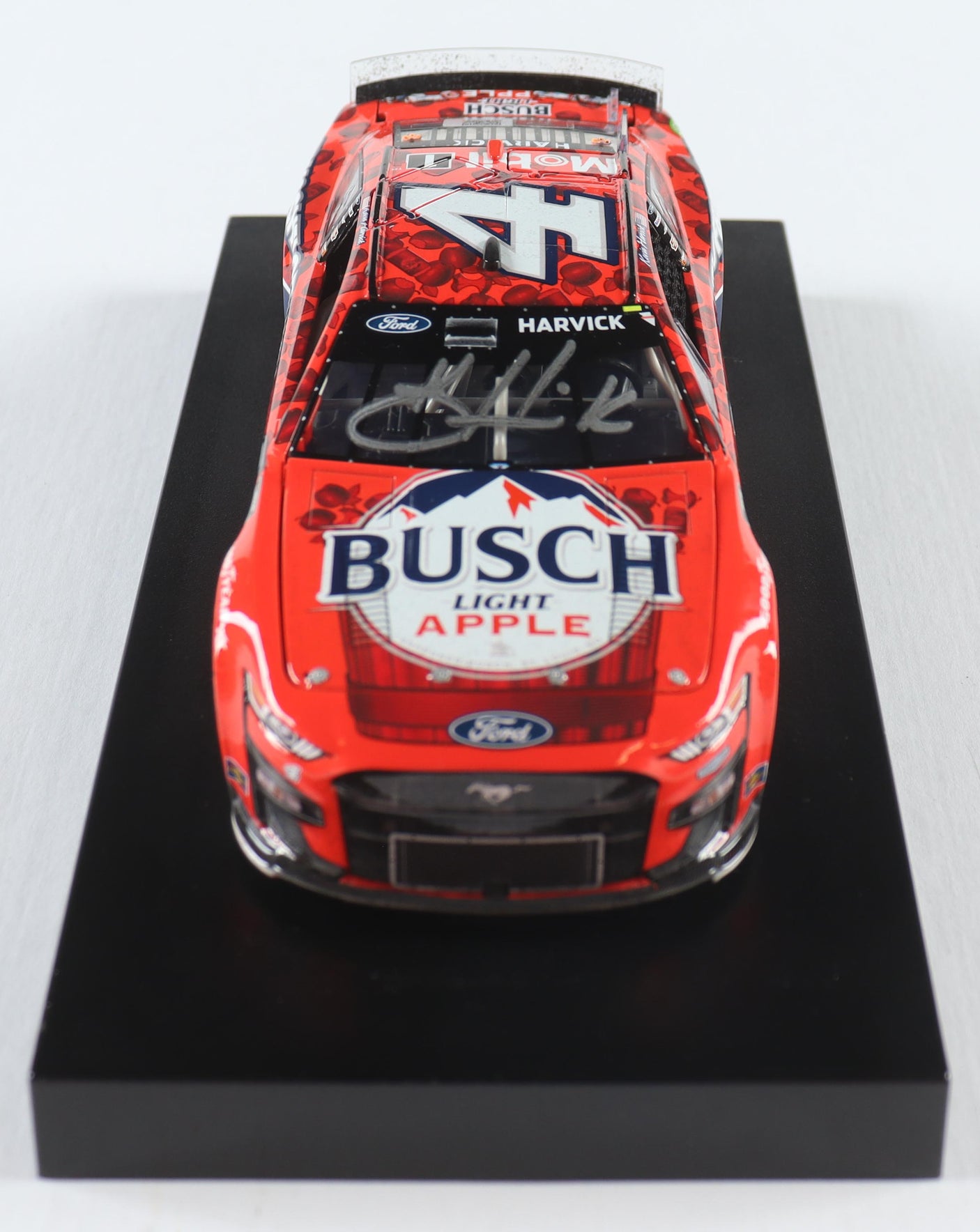 Kevin Harvick Signed 2022 Busch Light Apple Michigan Win 1:24 Diecast Car