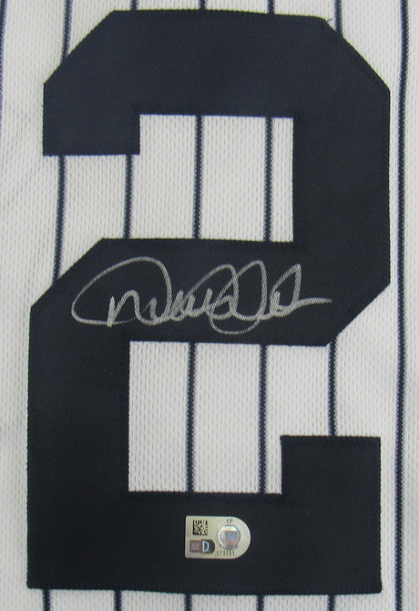 Derek Jeter Signed Yankees Auto Autograph Jersey MLB 573531