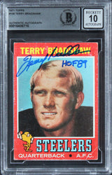 Steelers Terry Bradshaw "HOF 89" Signed 1971 Topps #156 RC Card Auto 10 BAS Slab