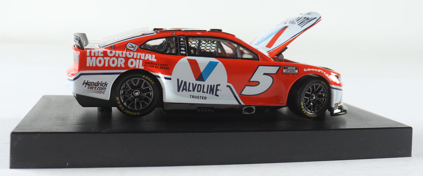 Kyle Larson Signed NASCAR #5 Valvoline 2022 - 1:24 Diecast Car (Limited Edition)